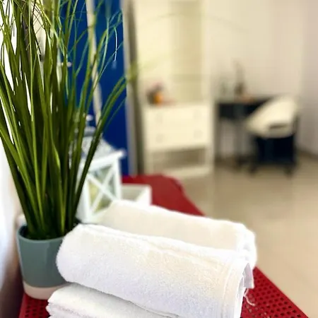 Happy Living Hostel *