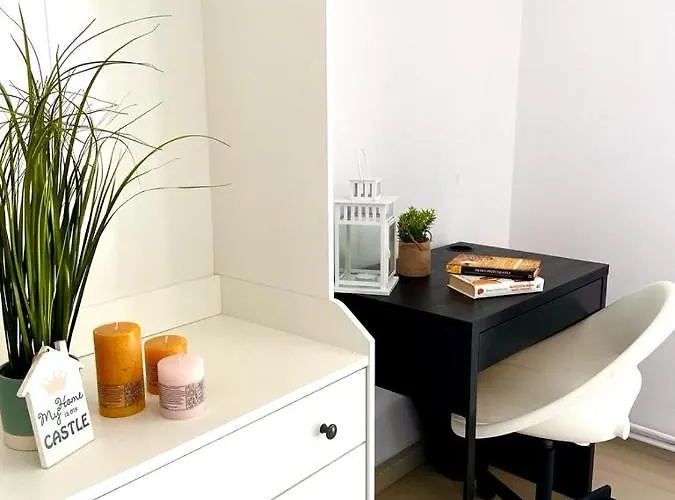 Happy Living Хостел *