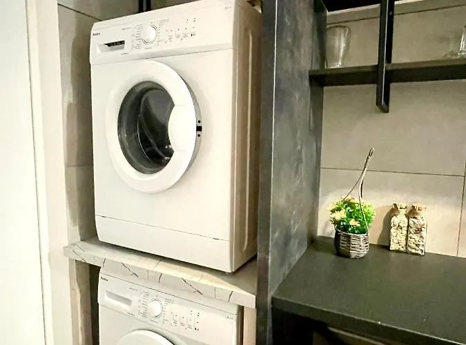 Happy Living بيت شباب *